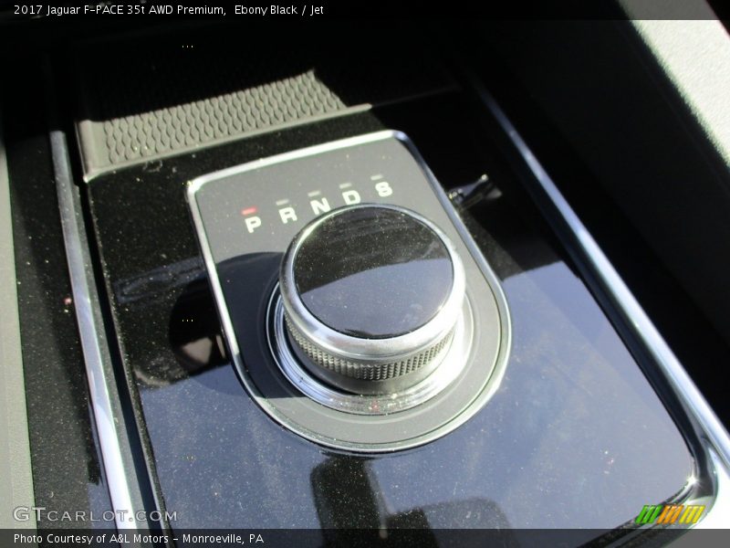 Ebony Black / Jet 2017 Jaguar F-PACE 35t AWD Premium
