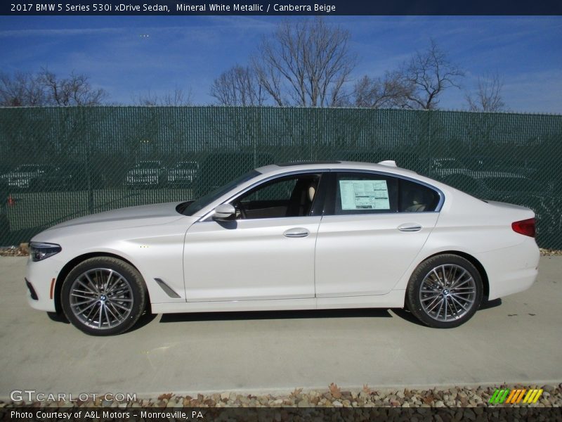 Mineral White Metallic / Canberra Beige 2017 BMW 5 Series 530i xDrive Sedan