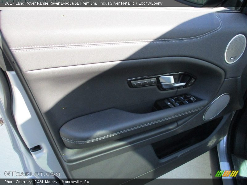 Indus Silver Metallic / Ebony/Ebony 2017 Land Rover Range Rover Evoque SE Premium