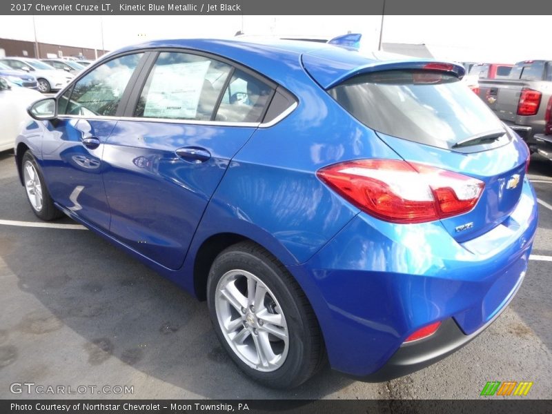 Kinetic Blue Metallic / Jet Black 2017 Chevrolet Cruze LT