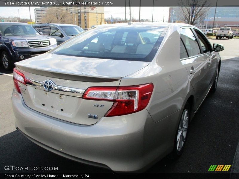 Creme Brulee Metallic / Ivory 2014 Toyota Camry Hybrid XLE