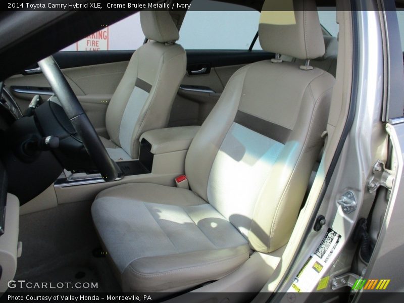 Creme Brulee Metallic / Ivory 2014 Toyota Camry Hybrid XLE
