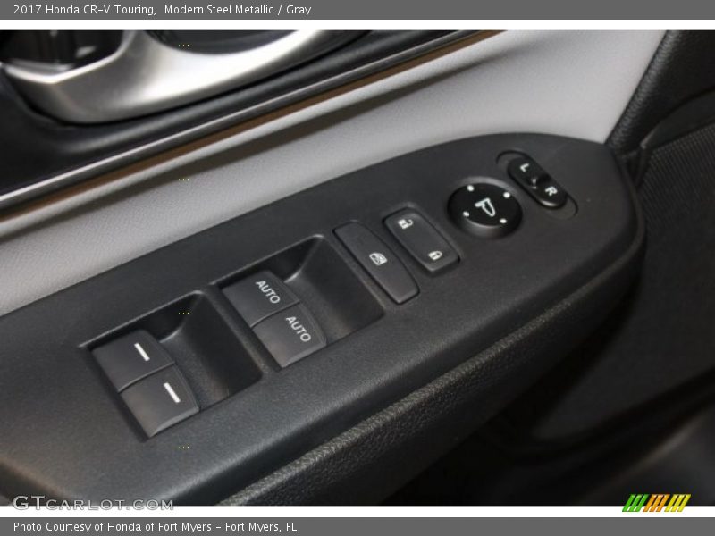 Controls of 2017 CR-V Touring
