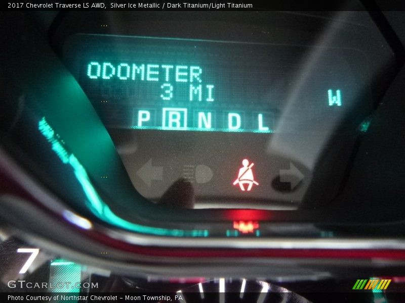 Silver Ice Metallic / Dark Titanium/Light Titanium 2017 Chevrolet Traverse LS AWD