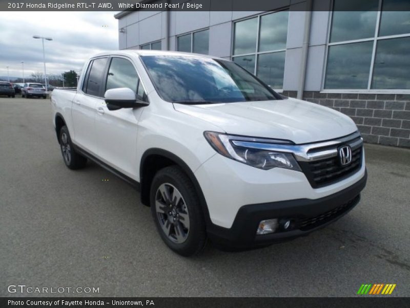 Front 3/4 View of 2017 Ridgeline RTL-T AWD