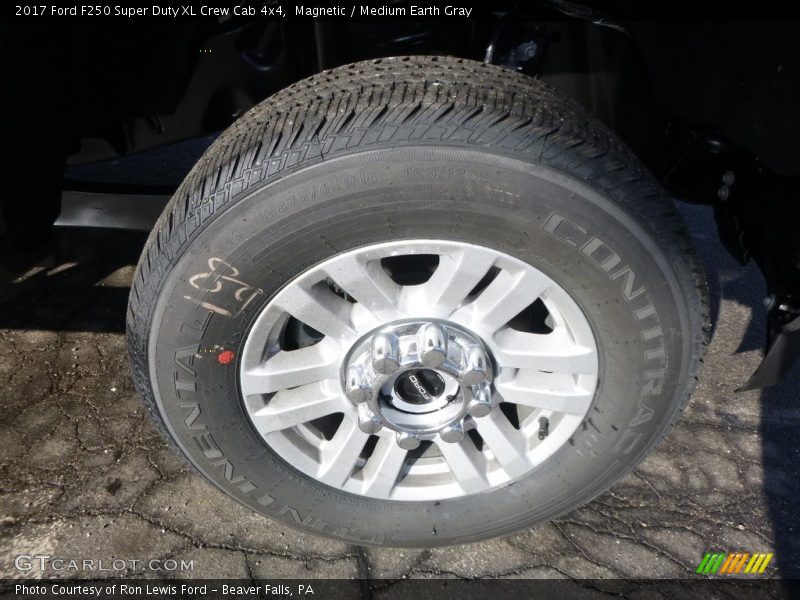 Magnetic / Medium Earth Gray 2017 Ford F250 Super Duty XL Crew Cab 4x4