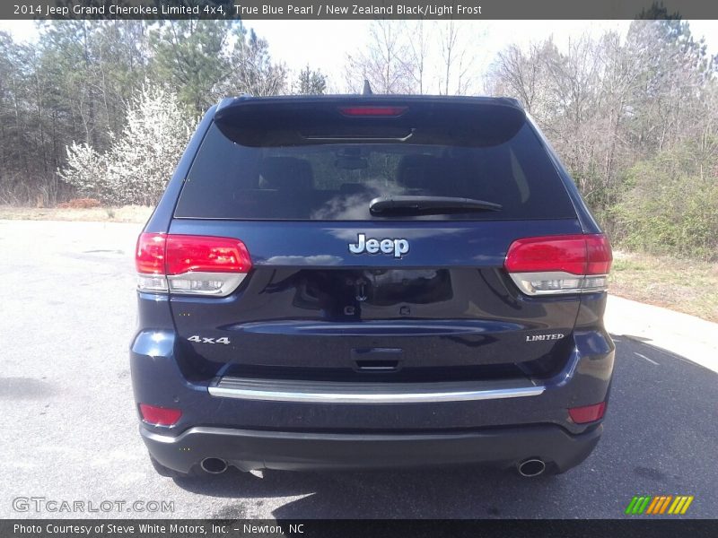 True Blue Pearl / New Zealand Black/Light Frost 2014 Jeep Grand Cherokee Limited 4x4