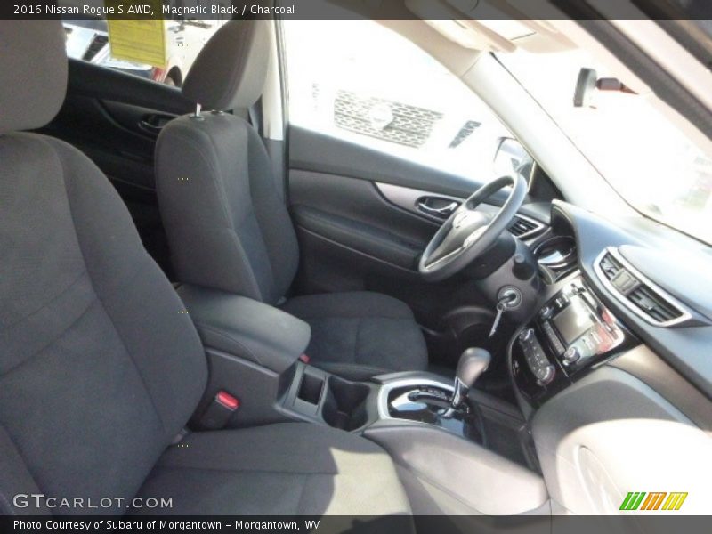 Magnetic Black / Charcoal 2016 Nissan Rogue S AWD