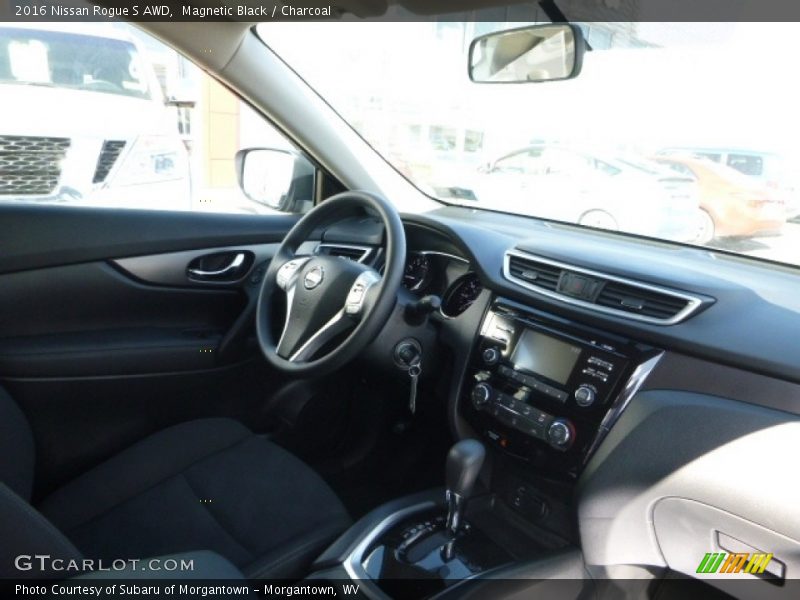 Magnetic Black / Charcoal 2016 Nissan Rogue S AWD