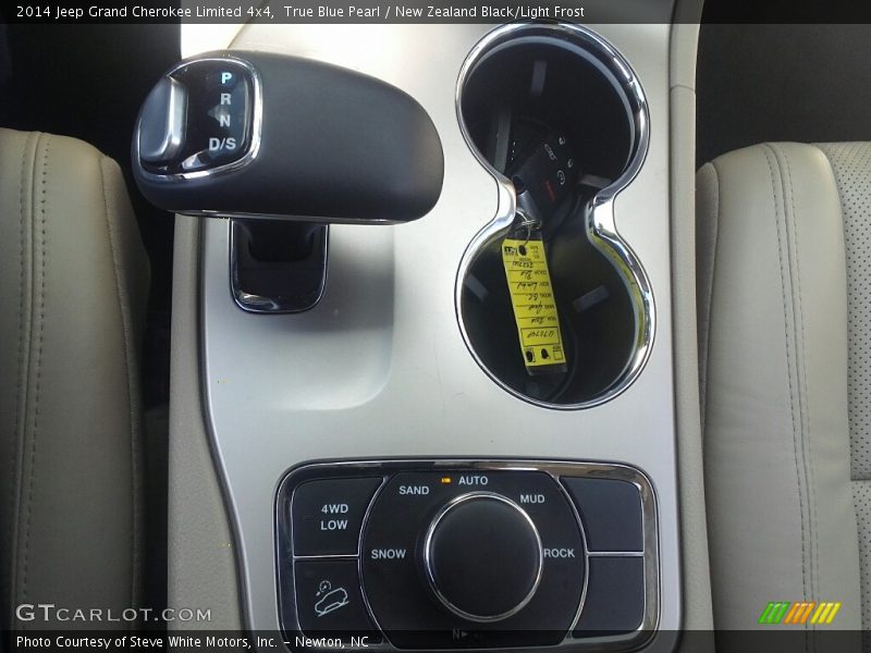 True Blue Pearl / New Zealand Black/Light Frost 2014 Jeep Grand Cherokee Limited 4x4