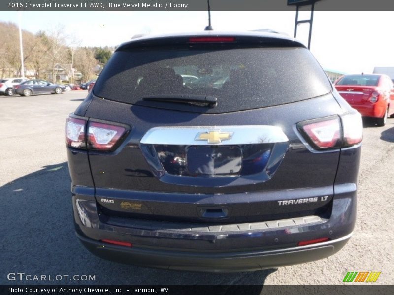 Blue Velvet Metallic / Ebony 2016 Chevrolet Traverse LT AWD