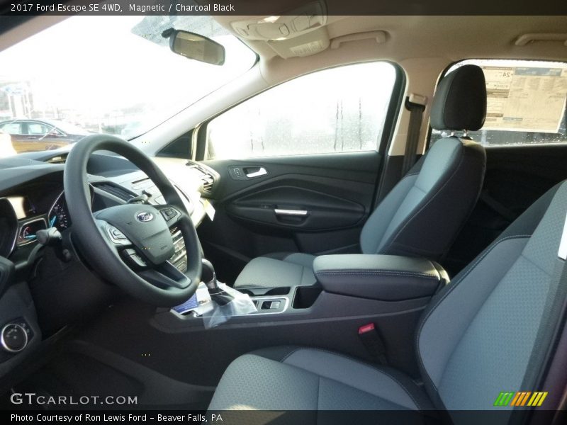 Magnetic / Charcoal Black 2017 Ford Escape SE 4WD