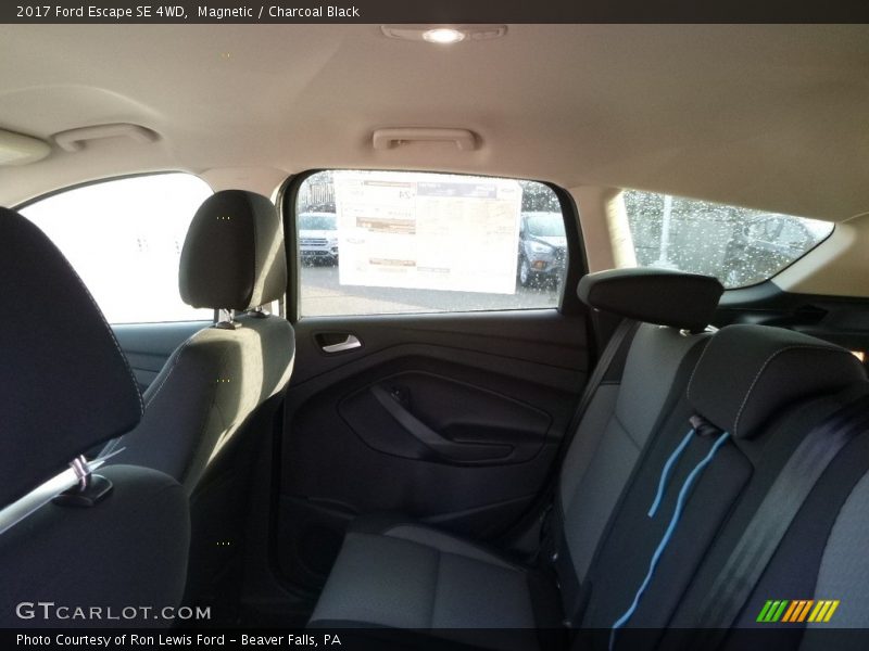 Magnetic / Charcoal Black 2017 Ford Escape SE 4WD