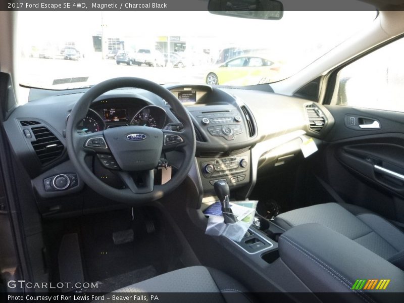 Magnetic / Charcoal Black 2017 Ford Escape SE 4WD