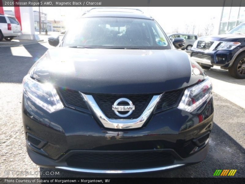 Magnetic Black / Charcoal 2016 Nissan Rogue S AWD