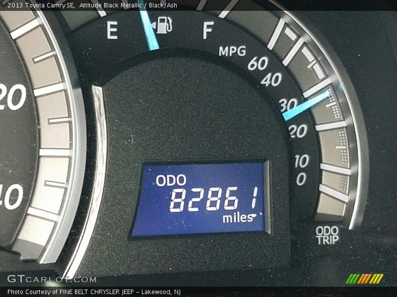 Attitude Black Metallic / Black/Ash 2013 Toyota Camry SE