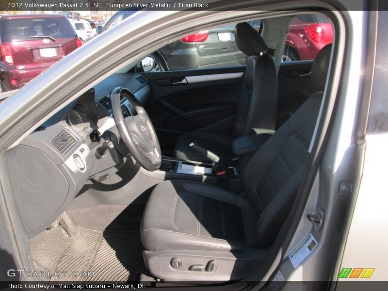 Tungsten Silver Metallic / Titan Black 2012 Volkswagen Passat 2.5L SE