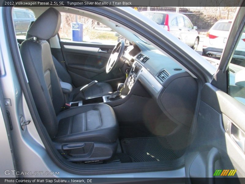Tungsten Silver Metallic / Titan Black 2012 Volkswagen Passat 2.5L SE