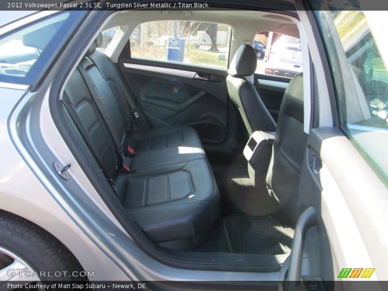 Tungsten Silver Metallic / Titan Black 2012 Volkswagen Passat 2.5L SE