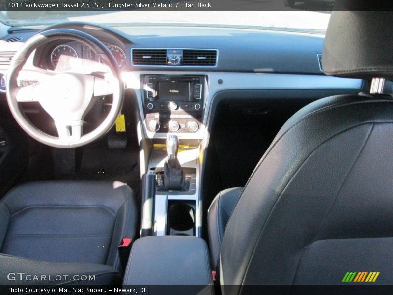 Tungsten Silver Metallic / Titan Black 2012 Volkswagen Passat 2.5L SE