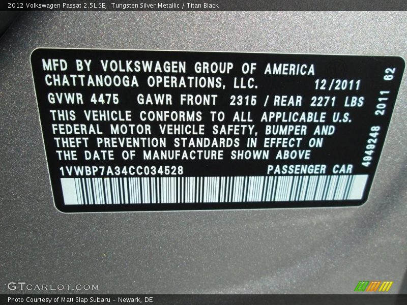Tungsten Silver Metallic / Titan Black 2012 Volkswagen Passat 2.5L SE