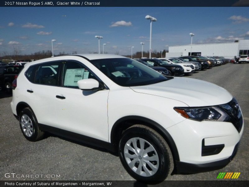 Glacier White / Charcoal 2017 Nissan Rogue S AWD