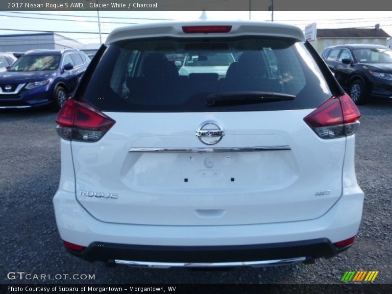 Glacier White / Charcoal 2017 Nissan Rogue S AWD