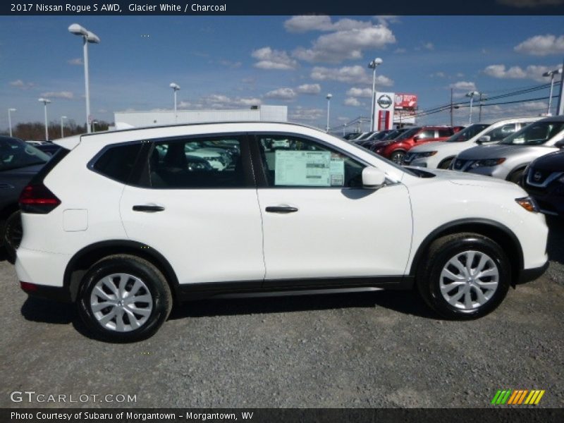 Glacier White / Charcoal 2017 Nissan Rogue S AWD