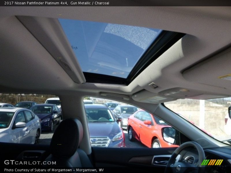 Gun Metallic / Charcoal 2017 Nissan Pathfinder Platinum 4x4