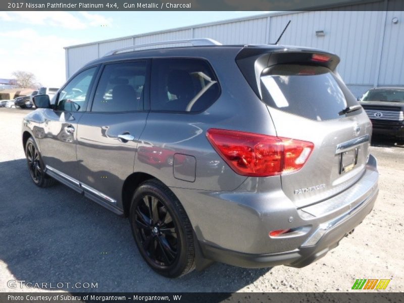 Gun Metallic / Charcoal 2017 Nissan Pathfinder Platinum 4x4