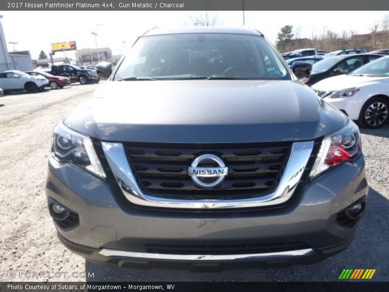 Gun Metallic / Charcoal 2017 Nissan Pathfinder Platinum 4x4