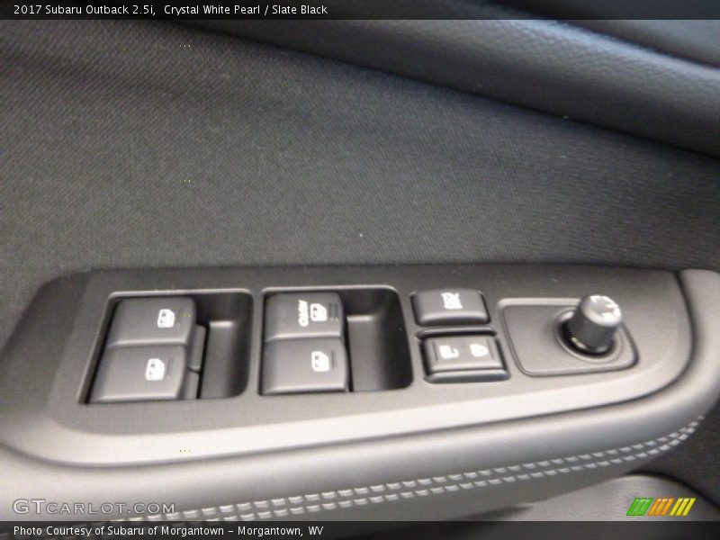 Crystal White Pearl / Slate Black 2017 Subaru Outback 2.5i