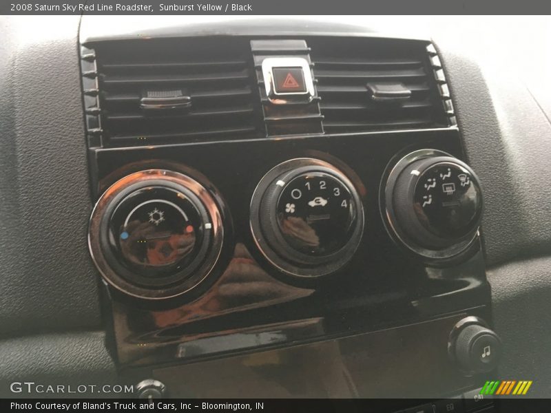 Sunburst Yellow / Black 2008 Saturn Sky Red Line Roadster