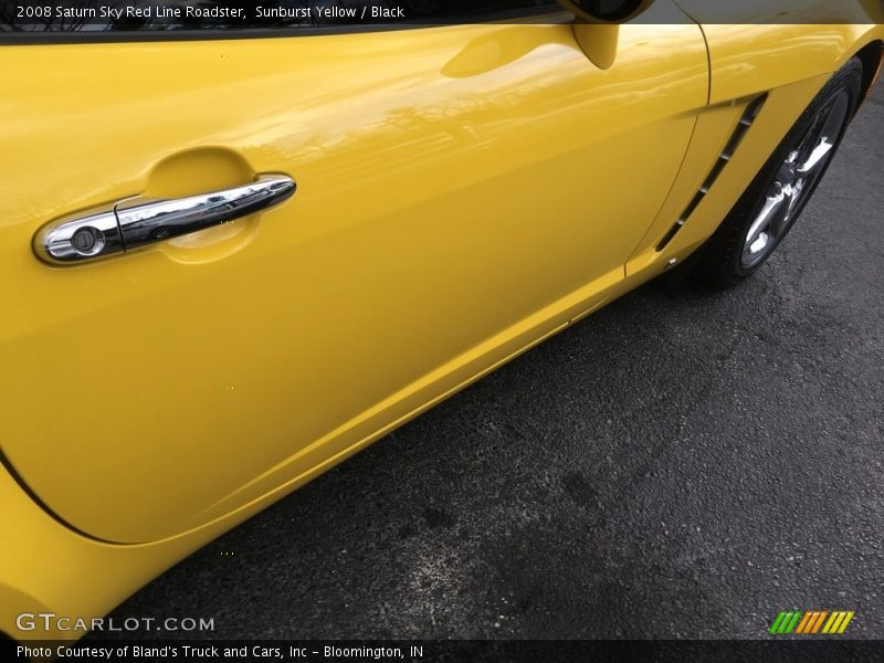 Sunburst Yellow / Black 2008 Saturn Sky Red Line Roadster