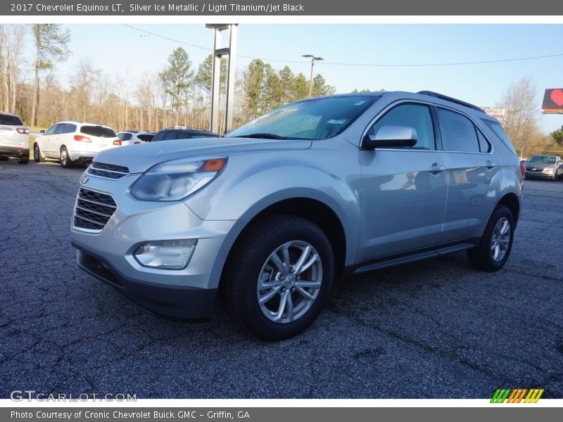 Silver Ice Metallic / Light Titanium/Jet Black 2017 Chevrolet Equinox LT