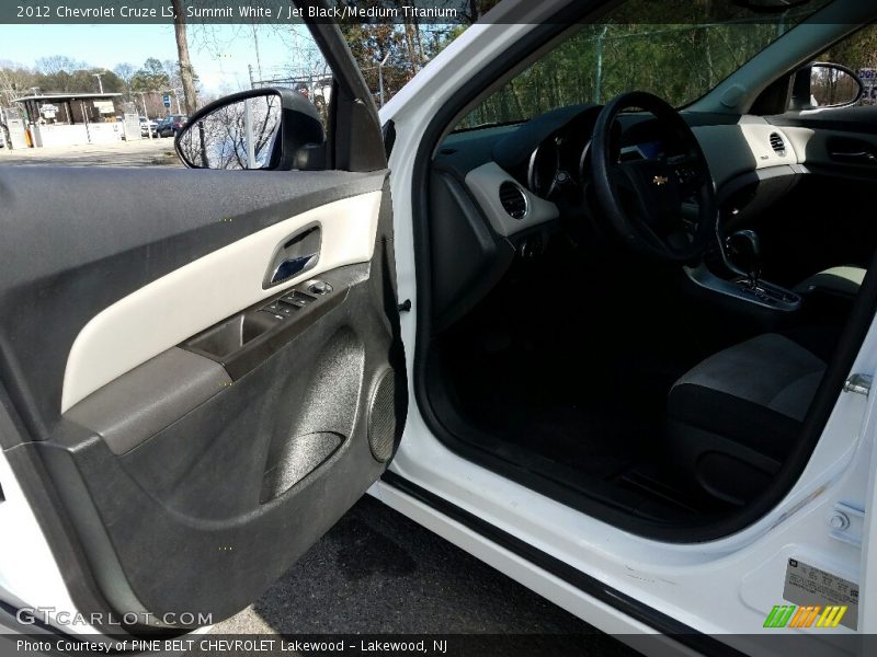 Summit White / Jet Black/Medium Titanium 2012 Chevrolet Cruze LS