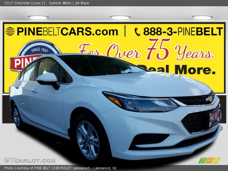 Summit White / Jet Black 2017 Chevrolet Cruze LT