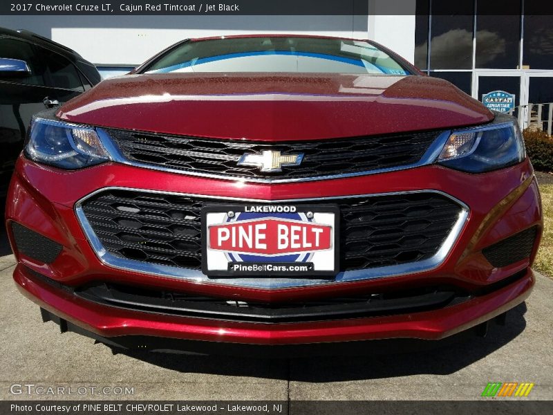 Cajun Red Tintcoat / Jet Black 2017 Chevrolet Cruze LT