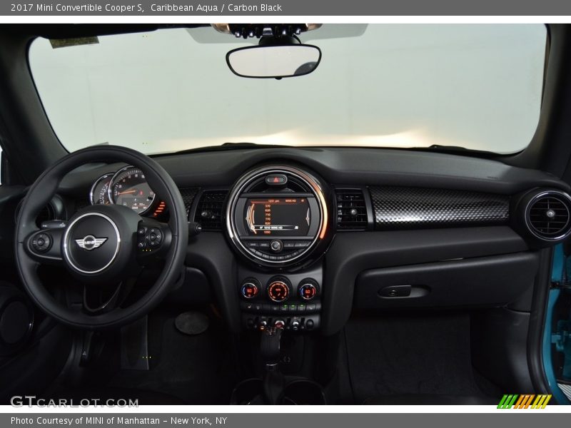 Dashboard of 2017 Convertible Cooper S