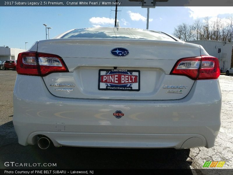 Crystal White Pearl / Warm Ivory 2017 Subaru Legacy 2.5i Premium