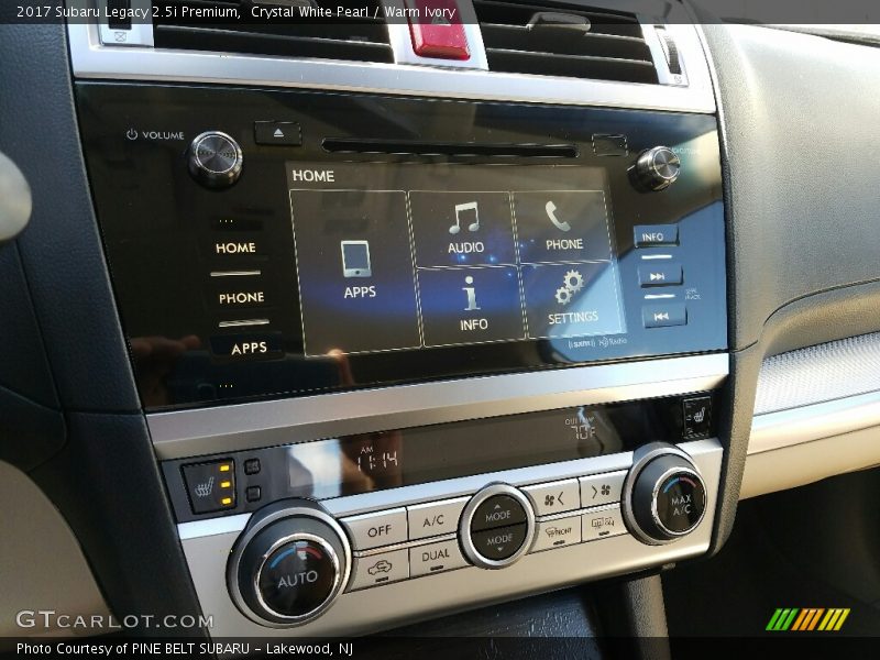 Crystal White Pearl / Warm Ivory 2017 Subaru Legacy 2.5i Premium