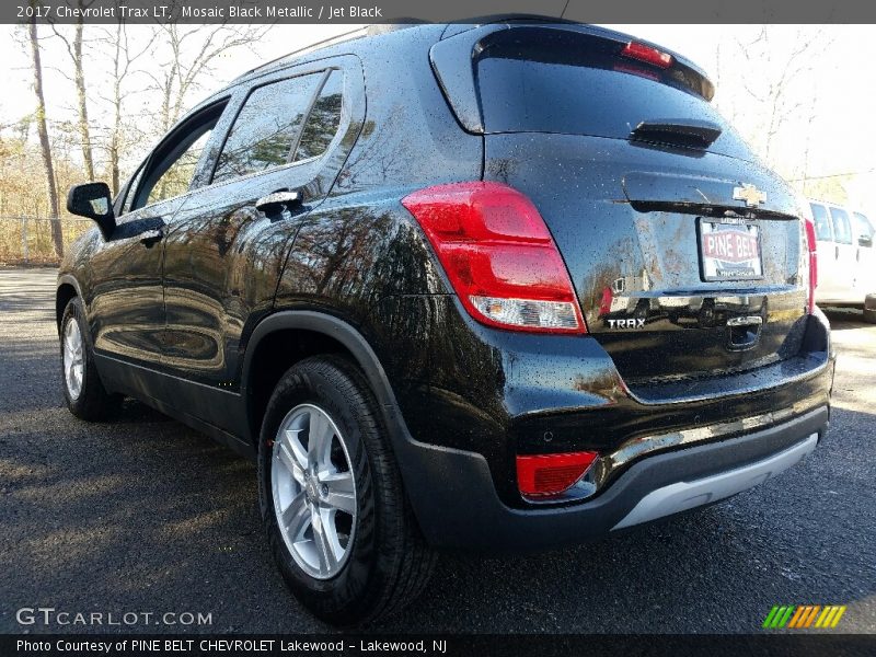 Mosaic Black Metallic / Jet Black 2017 Chevrolet Trax LT