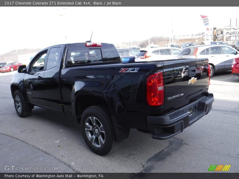 Black / Jet Black 2017 Chevrolet Colorado Z71 Extended Cab 4x4