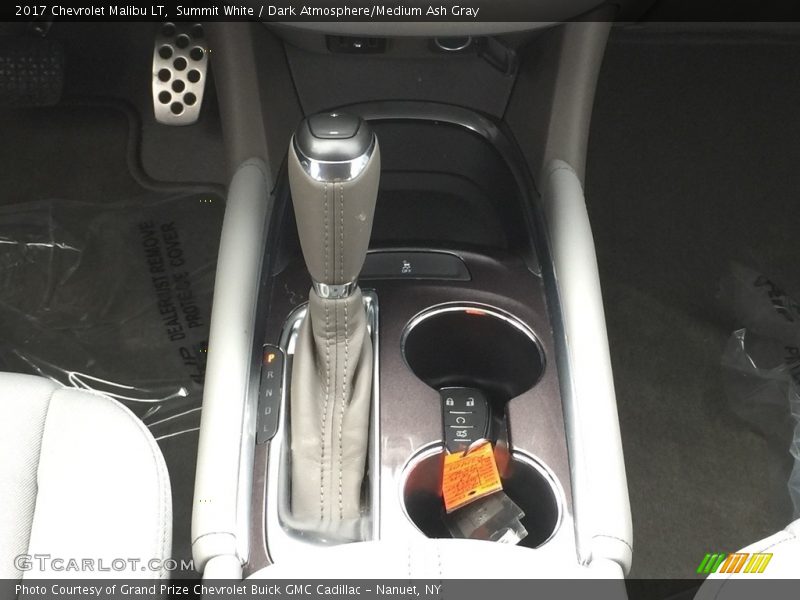 Summit White / Dark Atmosphere/Medium Ash Gray 2017 Chevrolet Malibu LT