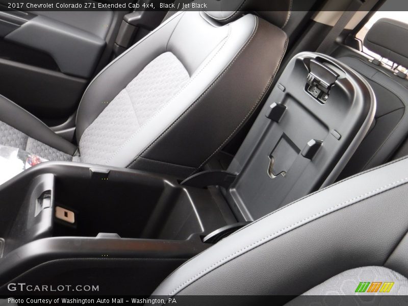 Black / Jet Black 2017 Chevrolet Colorado Z71 Extended Cab 4x4