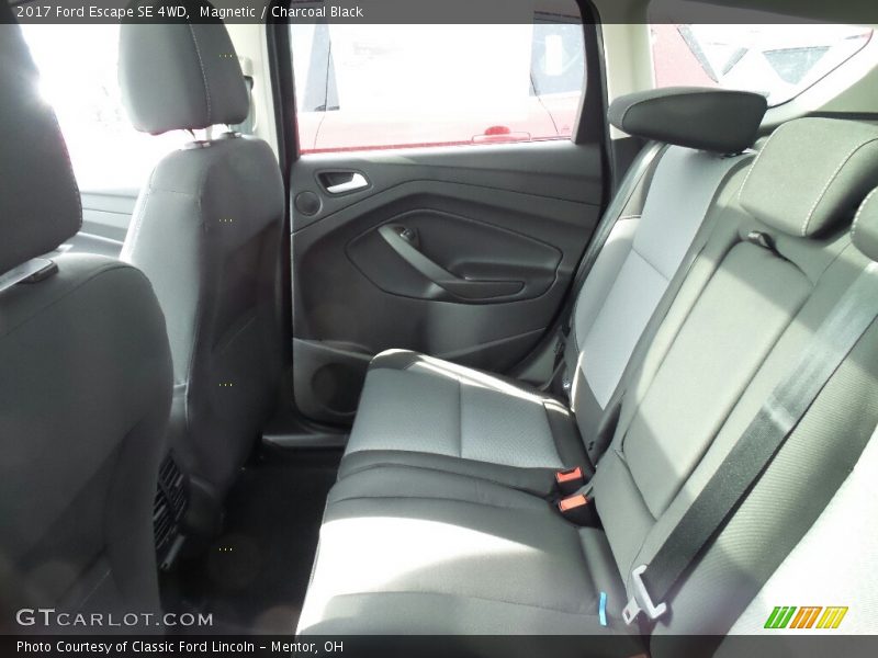 Magnetic / Charcoal Black 2017 Ford Escape SE 4WD