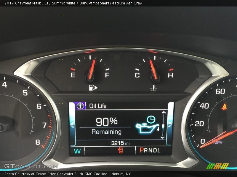 Summit White / Dark Atmosphere/Medium Ash Gray 2017 Chevrolet Malibu LT