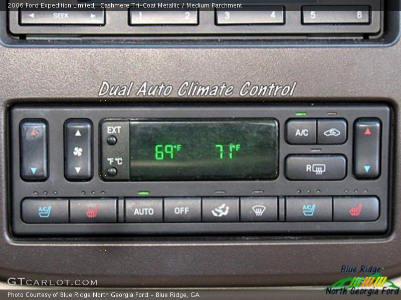 Cashmere Tri-Coat Metallic / Medium Parchment 2006 Ford Expedition Limited