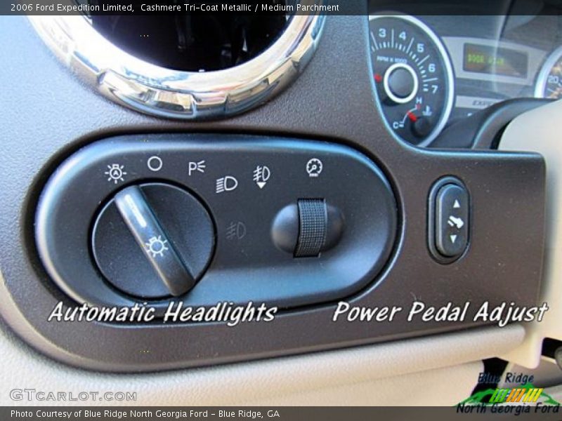 Cashmere Tri-Coat Metallic / Medium Parchment 2006 Ford Expedition Limited