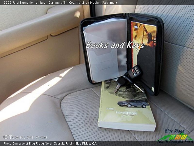 Cashmere Tri-Coat Metallic / Medium Parchment 2006 Ford Expedition Limited